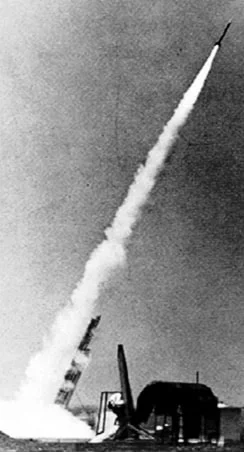 थुंबा में भारत का पहला सफल रॉकेट प्रक्षेपण