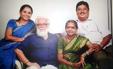 Nambi Narayanan With His Family 768x468 1