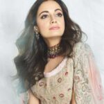 दीया मिर्जा का जीवन परिचय। Dia Mirza Biography in hindi Screenshot 845 compressed