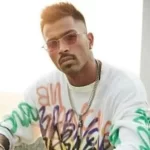 हार्दिक पंड्या का जीवन परिचय। Hardik pandya Biography in Hindi xuhSEGZP compressed 1