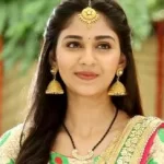 विधि पांड्या का जीवन परिचय|Vidhi Pandya Biography, Bigg Boss 15 in Hindi विधि पांड्या