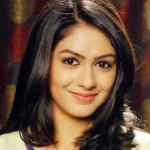 मृणाल ठाकुर का जीवन परिचय|Mrunal Thakur Biography in Hindi मृणाल ठाकुर