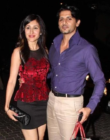 Karanvir Bohra with his wife Teejay Sidhu