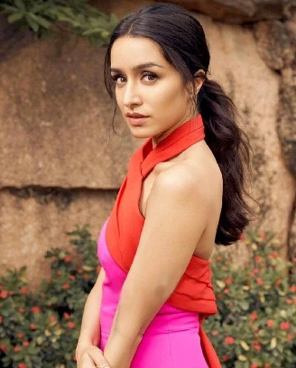 Shraddha Kapoor in Red 1