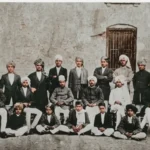 नौजवान भारत सभा (1926): इतिहास, स्थापना, संस्थापक, उद्देश्य और भगत सिंह से संबंध नौजवान भारत सभा से जुड़े क्रांतिकारियों का ऐतिहासिक समूह चित्र, जिसमें स्वतंत्रता आंदोलन के युवा सदस्य एक साथ दिखाई दे रहे हैं।