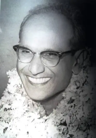 बटुकेश्वर दत्त (1910–1965) — भारतीय क्रांतिकारी और असेंबली बम कांड के सहभागी