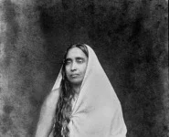 माँ शारदा देवी का जीवन परिचय (1853–1920): रामकृष्ण परमहंस की आध्यात्मिक सहधर्मिणी और रामकृष्ण आंदोलन की मातृशक्ति माँ शारदा देवी